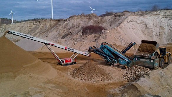 Telestack Tracked Conveyor 