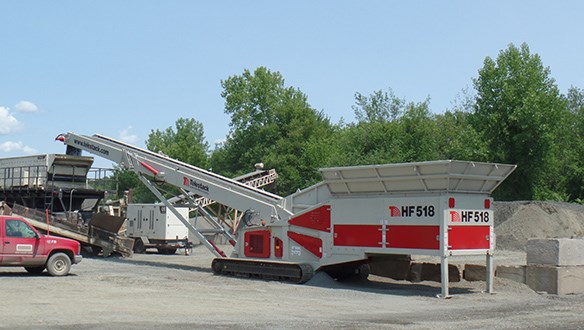 telestack hopper feeder feeding terex screen 