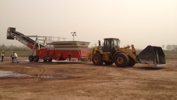 hopper feeder on site transport 