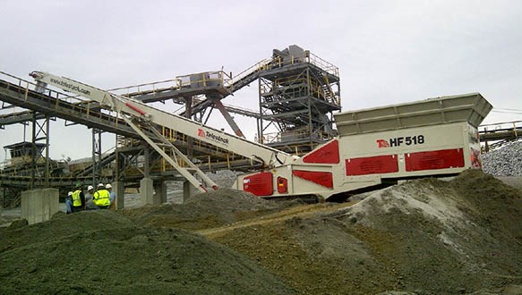 hopper feeder feeding static plant 