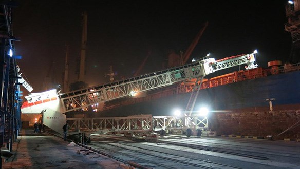 rail mounted shiploader