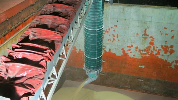 rail mounted shiploader