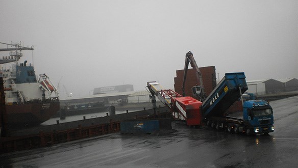 mobile truck unloader shiploading from trucks 