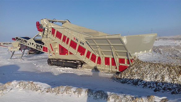 Titan T800-6 feeding onto TC,TL, TS