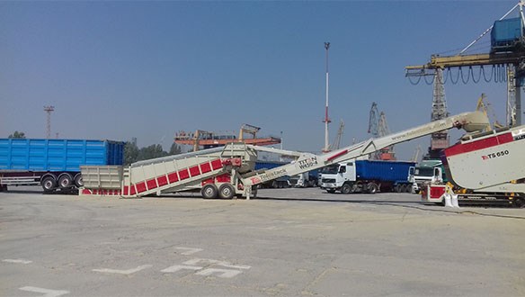 Titan W450-4 feeding TS650